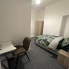 Photo 2: Room 3, 23 Oxhey St