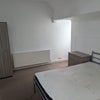 Photo 7: room 6