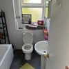 Photo 4: Upstairs bathroom 