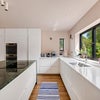 Photo 7: Kitchen
