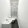 Photo 9: Room 1 en/suite