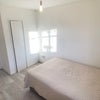 Photo 4: room B