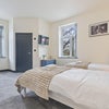Photo 11: Room 8
