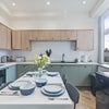 Photo 5: Kitchen