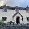 Photo 2: Pretty cottage