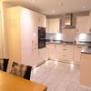 Photo 4: Kitchen