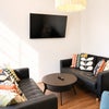 Photo 4: LOUNGE