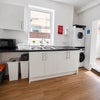 Photo 7: Kitchen 