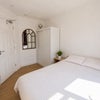 Photo 5: Room 2