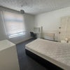 Photo 5: Room 4