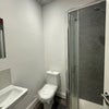 Photo 4: En-Suite 