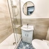 Photo 8: En-Suite 4 