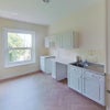Photo 3: Kitchen