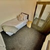 Photo 4: Room 4