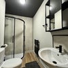 Photo 5: Shared Bathroom 
