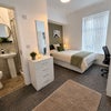 Photo 9: Room 5