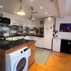 Photo 5: kitchen