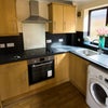 Photo 4: kitchen