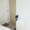 Photo 4: Wardrobe