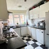 Photo 7: Kitchen