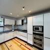 Photo 5: kitchen
