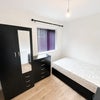 Photo 6: Room 2