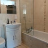 Photo 4: En-suite bathroom