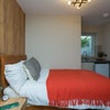 Photo 7: Room 1