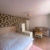 Photo 4: XLarge Double Bedsit 