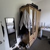 Photo 6: Room 2