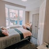 Photo 8: Room 1