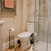 Photo 11: Room 1