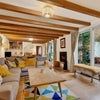 Photo 7: sitting room