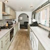 Photo 4: Kitchen