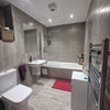 Photo 4: Shared bathroom 