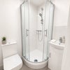 Photo 9: Ensuite