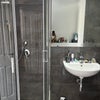 Photo 3: Private bathroom 
