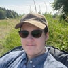 Photo 4: In a field in Kent. Not in the picture: A Roahl Dahl short story book, and the sancerre I was trying