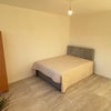 Photo 2: room C