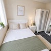 Photo 2: Spacious Double Room 3