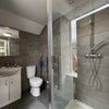 Photo 5: ensuite bathroom