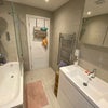 Photo 7: Private bathroom 