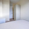 Photo 9: Room 4 