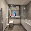 Photo 3: En suite