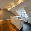 Photo 10: kitchen 