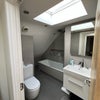 Photo 4: bathroom