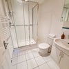 Photo 11: Room 6 - Ensuite