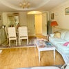 Photo 4: Lounge