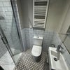 Photo 7: Room 3 ensuite