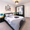 Photo 6: Room 2